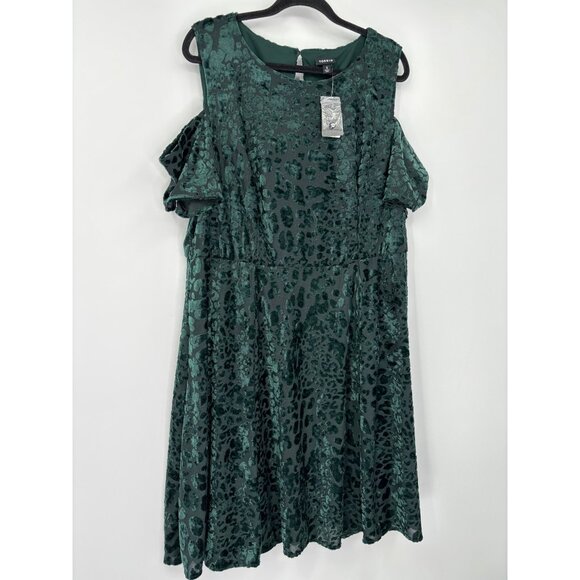 Torrid Green Velvet Burnout Cold Shoulder Skater Dress 3X NEW - Picture 4 of 7